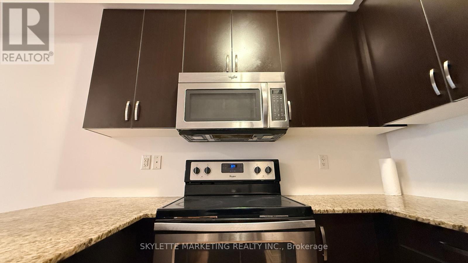 108 - 23 Eldora Avenue, Toronto, Ontario  M2M 1R3 - Photo 11 - C12578432