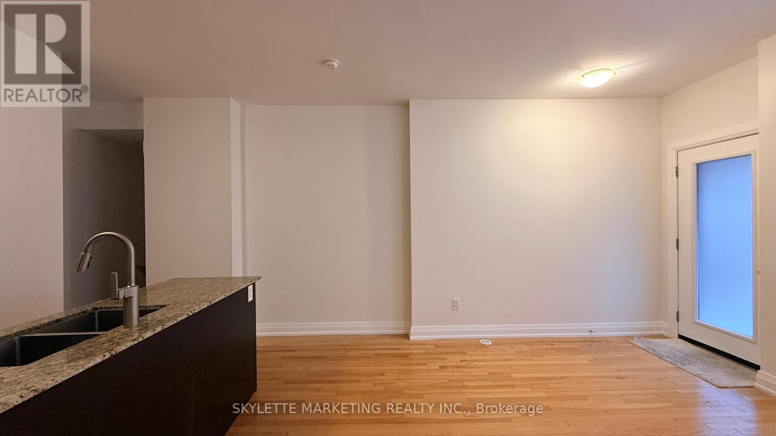 108 - 23 Eldora Avenue, Toronto, Ontario  M2M 1R3 - Photo 3 - C12578432