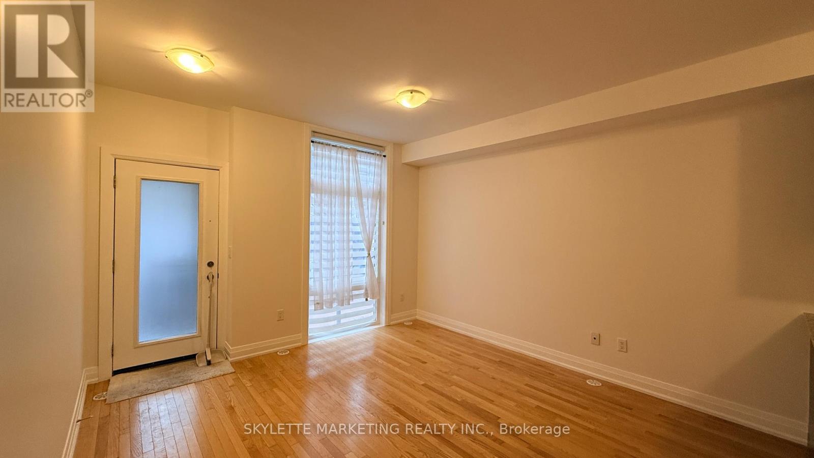 108 - 23 Eldora Avenue, Toronto, Ontario  M2M 1R3 - Photo 8 - C12578432