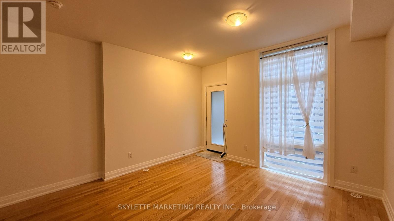 108 - 23 Eldora Avenue, Toronto, Ontario  M2M 1R3 - Photo 9 - C12578432