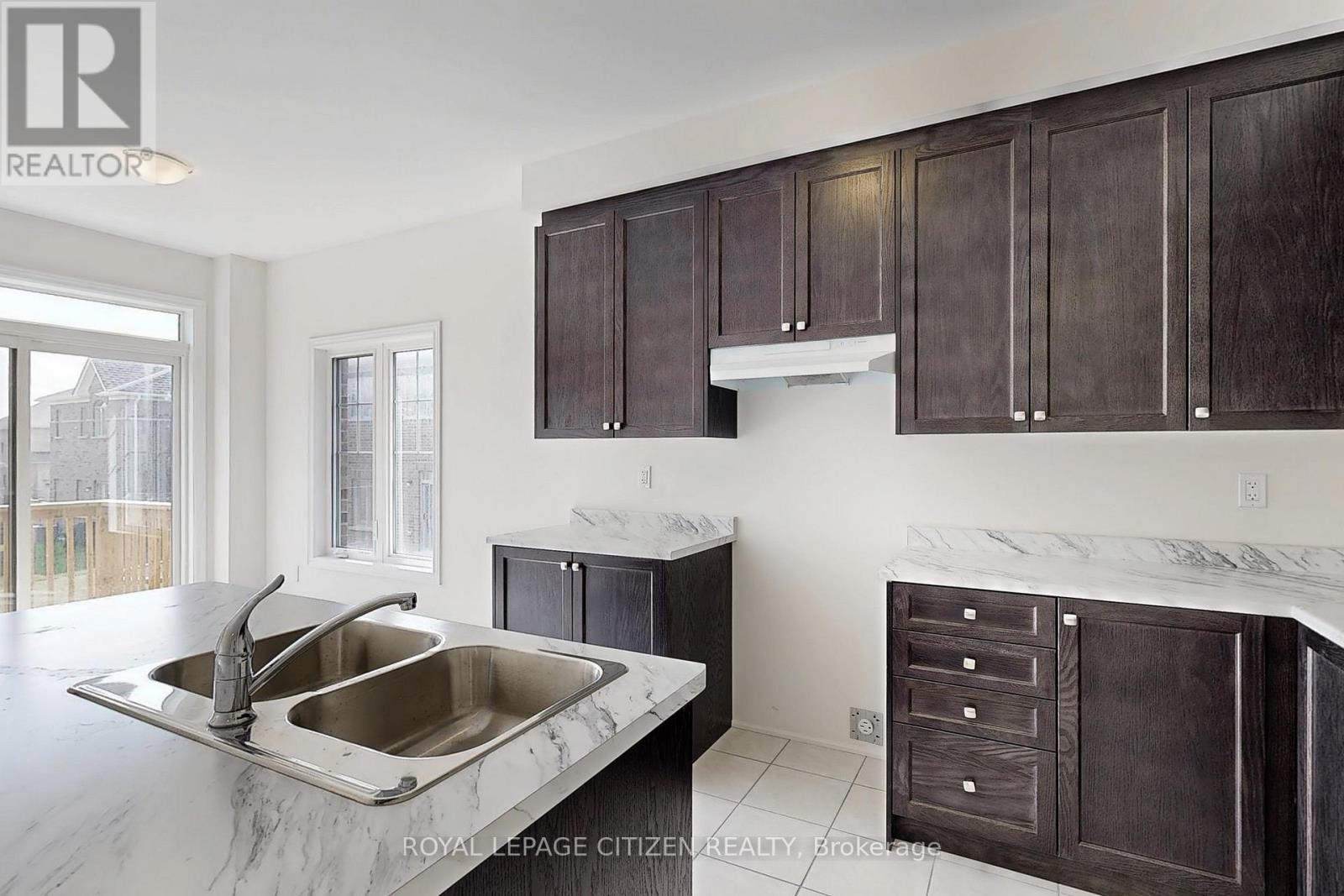 113 North Garden Boulevard, Scugog, Ontario  L9L 1B3 - Photo 9 - E12578220