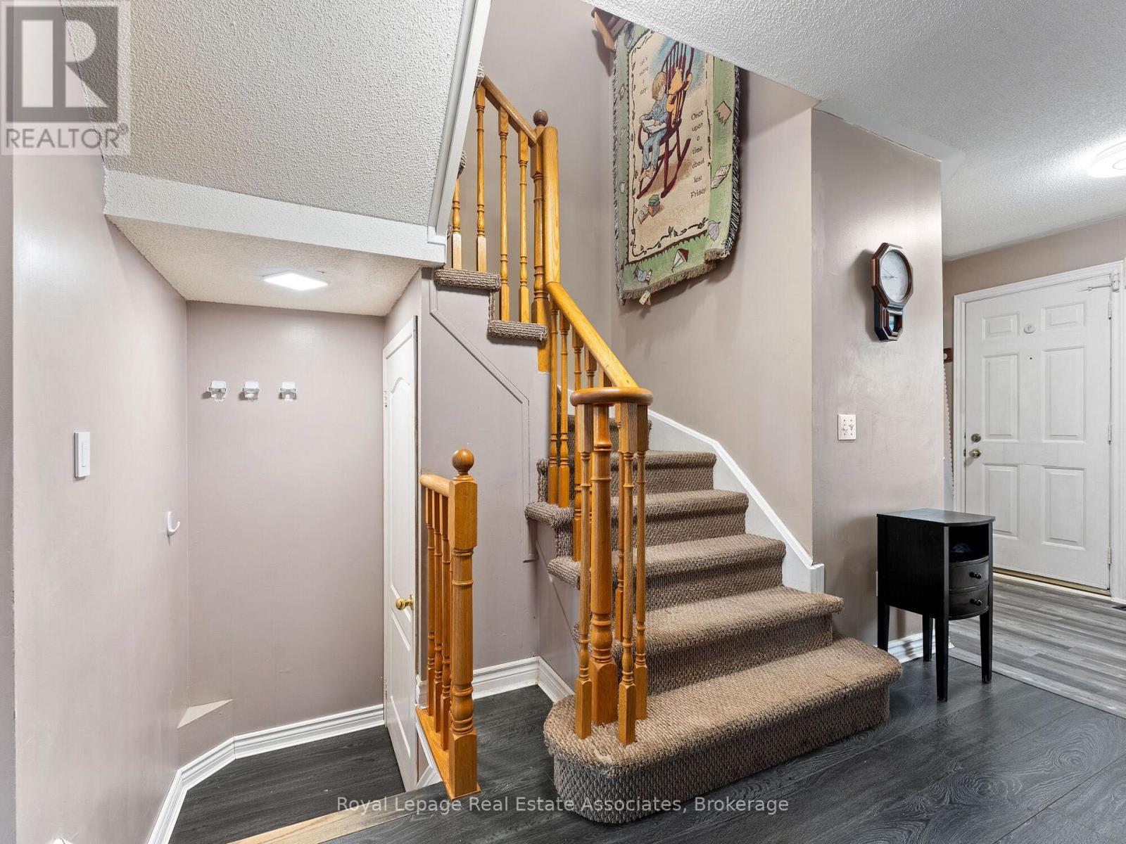 4 Greengrove Way, Whitby, Ontario  L1R 2N4 - Photo 19 - E12578240