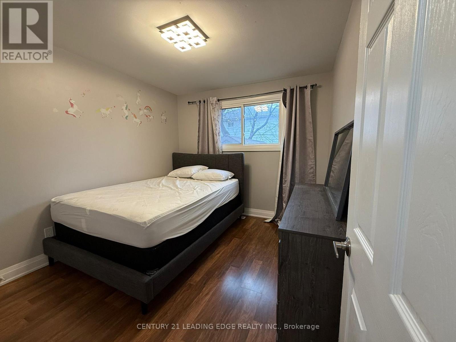 Upper - 714 Greenoch Court, Oshawa, Ontario  L1J 6H4 - Photo 10 - E12578340