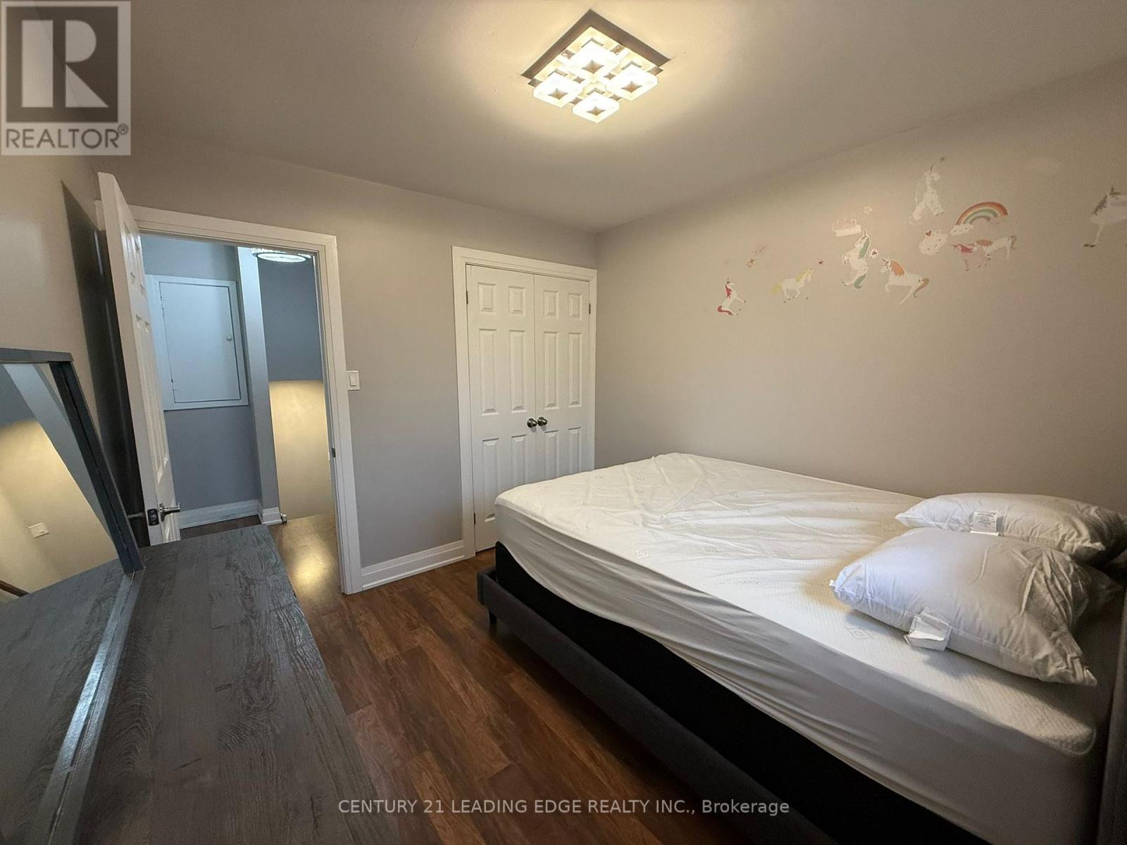 Upper - 714 Greenoch Court, Oshawa, Ontario  L1J 6H4 - Photo 11 - E12578340