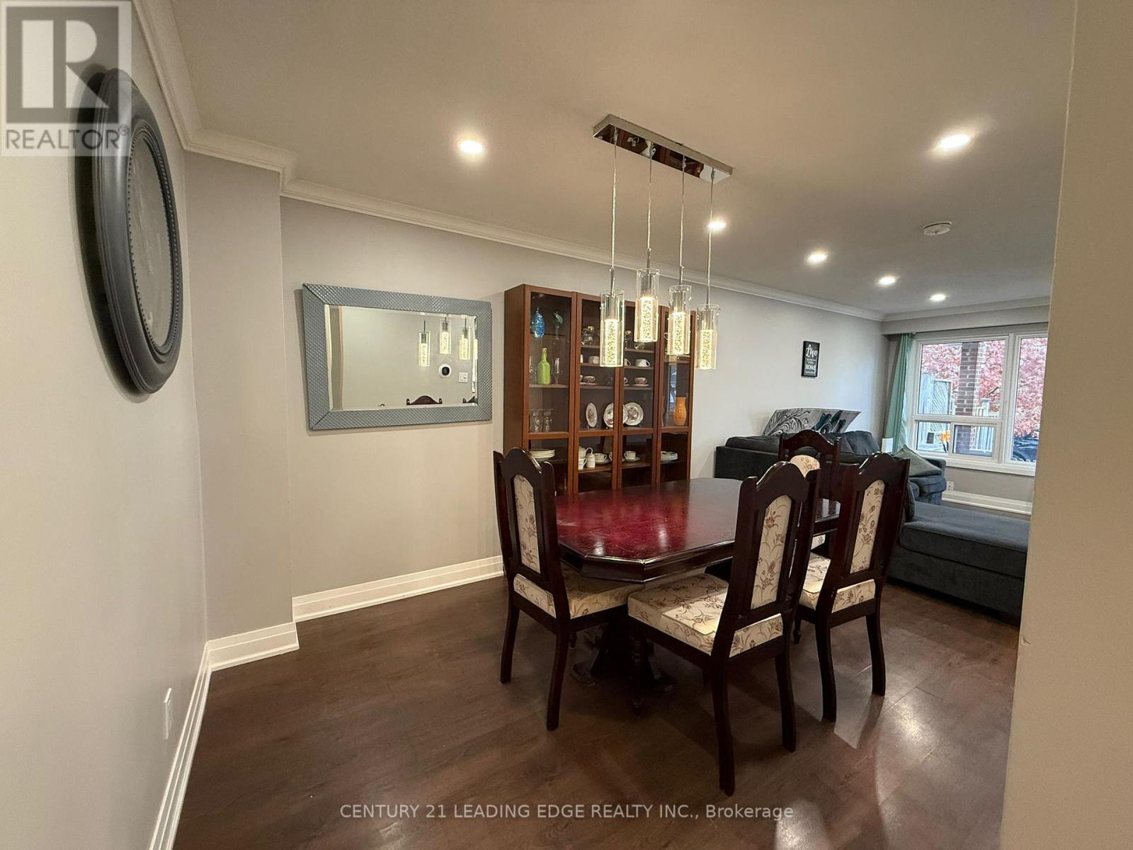 Upper - 714 Greenoch Court, Oshawa, Ontario  L1J 6H4 - Photo 3 - E12578340