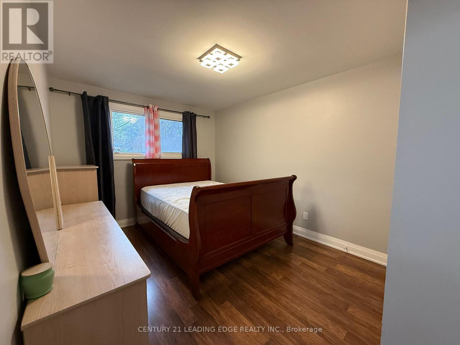 Upper - 714 Greenoch Court, Oshawa, Ontario  L1J 6H4 - Photo 8 - E12578340