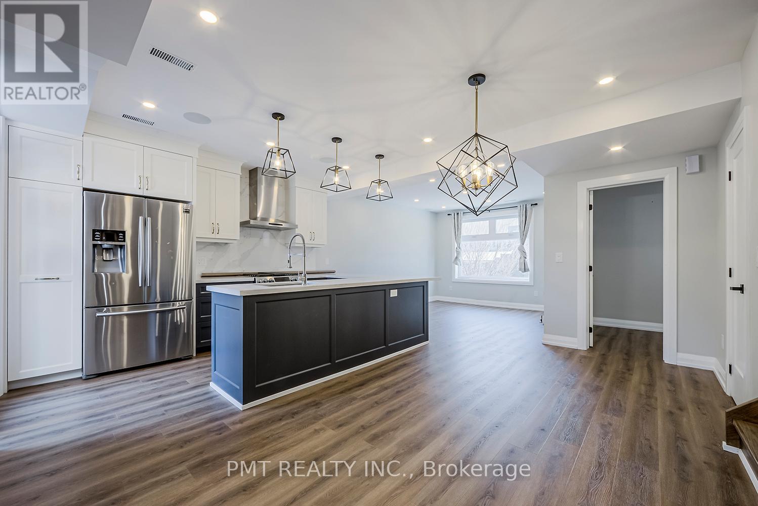 A - 17 Lockwood Road, Toronto, Ontario  M4L 3M7 - Photo 2 - E12578418