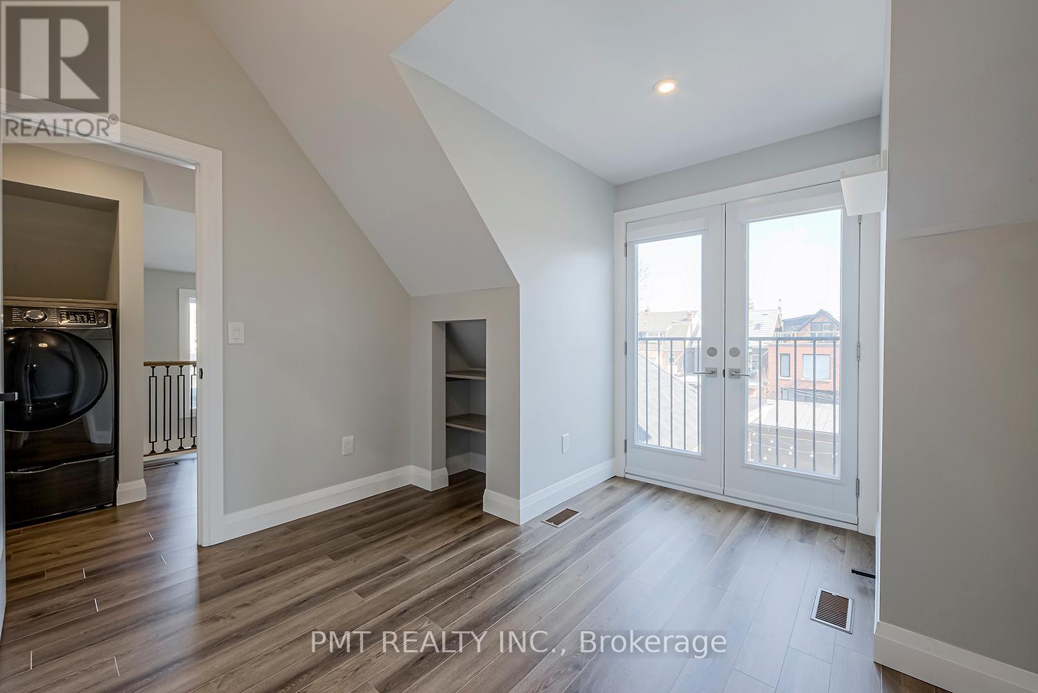 A - 17 Lockwood Road, Toronto, Ontario  M4L 3M7 - Photo 24 - E12578418