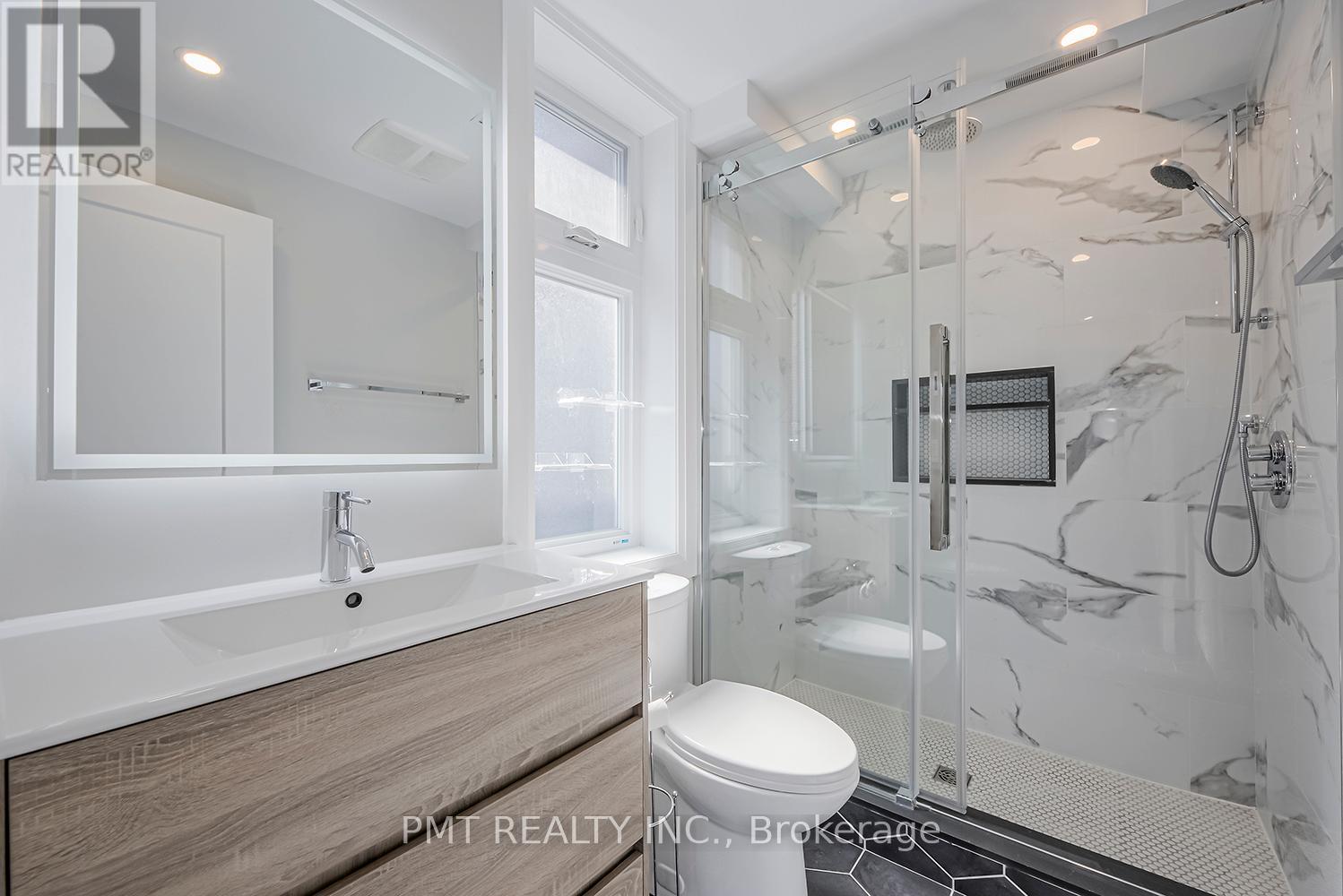 A - 17 Lockwood Road, Toronto, Ontario  M4L 3M7 - Photo 26 - E12578418