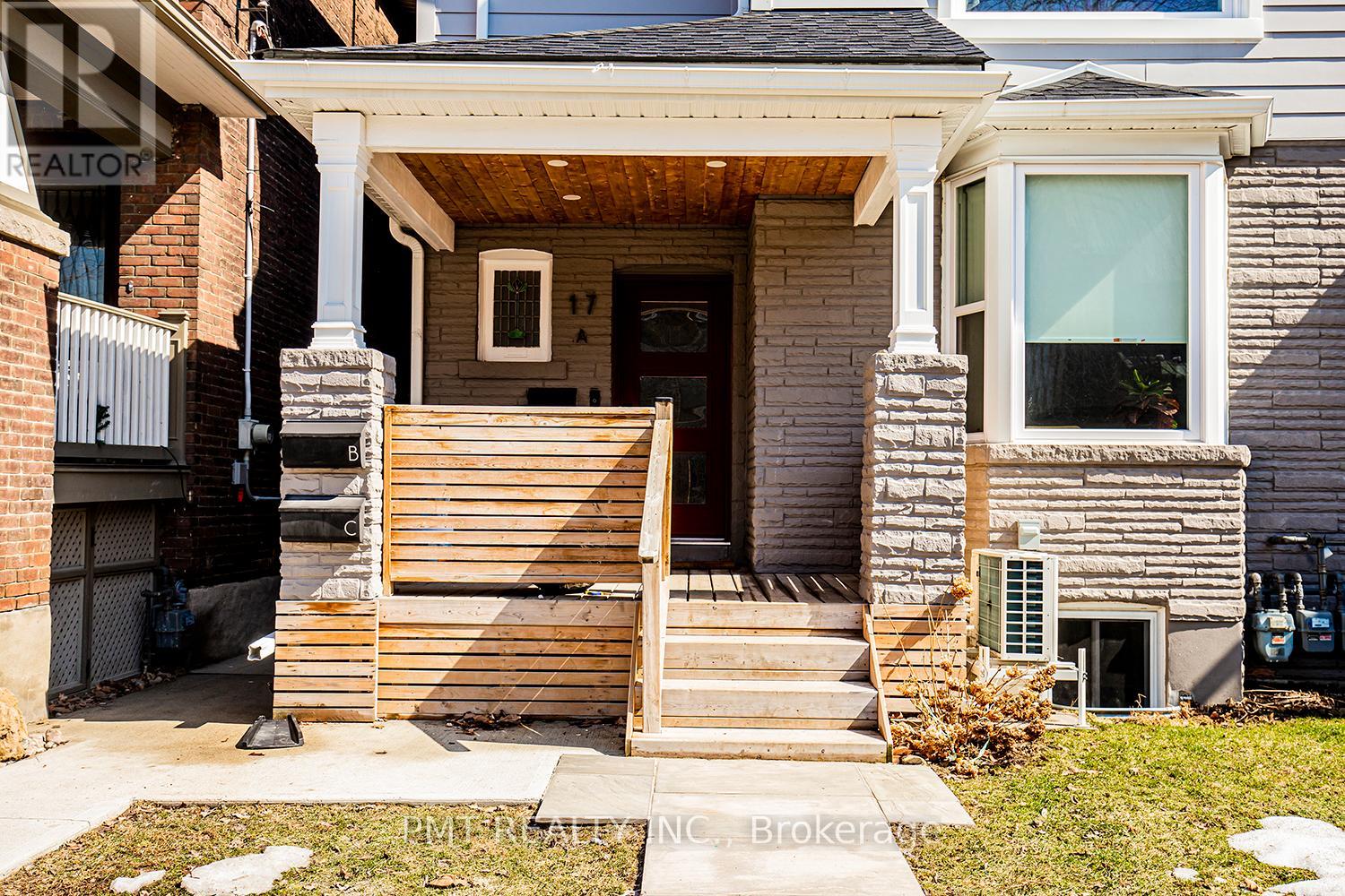 A - 17 Lockwood Road, Toronto, Ontario  M4L 3M7 - Photo 32 - E12578418