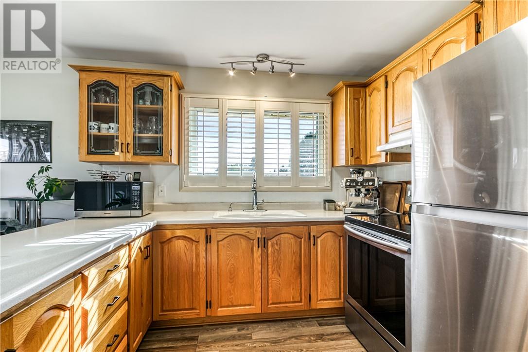 1581 Kelly Lake Road, Sudbury, Ontario  P3E 4L8 - Photo 5 - 2125777