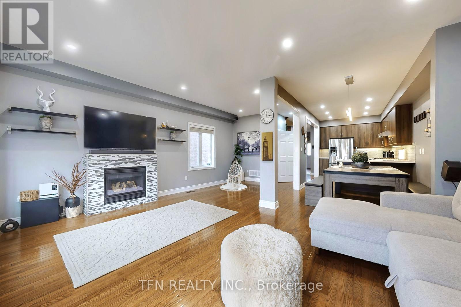 727 Vellore Park Avenue, Vaughan, Ontario  L4H 0K6 - Photo 11 - N12578244