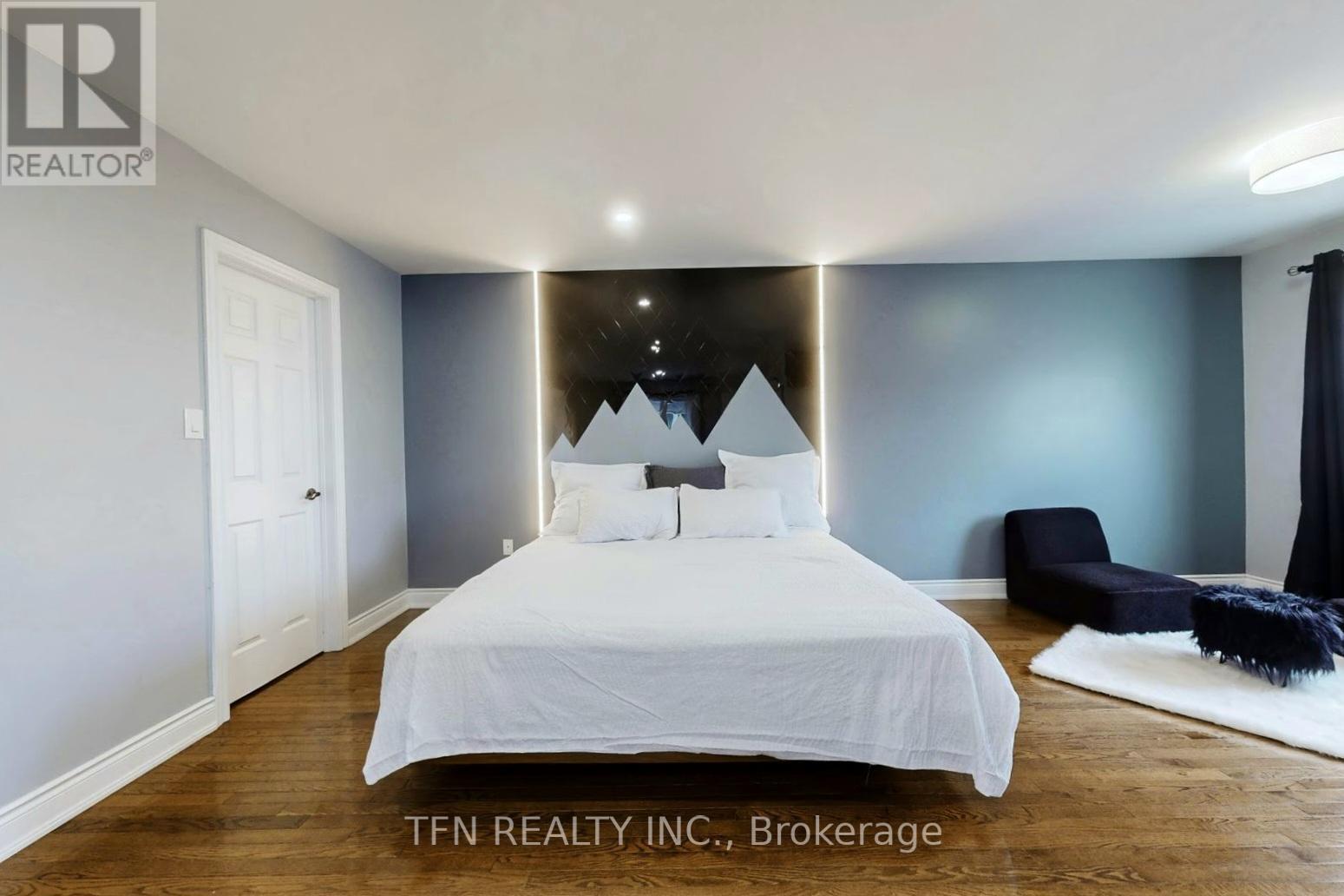 727 Vellore Park Avenue, Vaughan, Ontario  L4H 0K6 - Photo 17 - N12578244