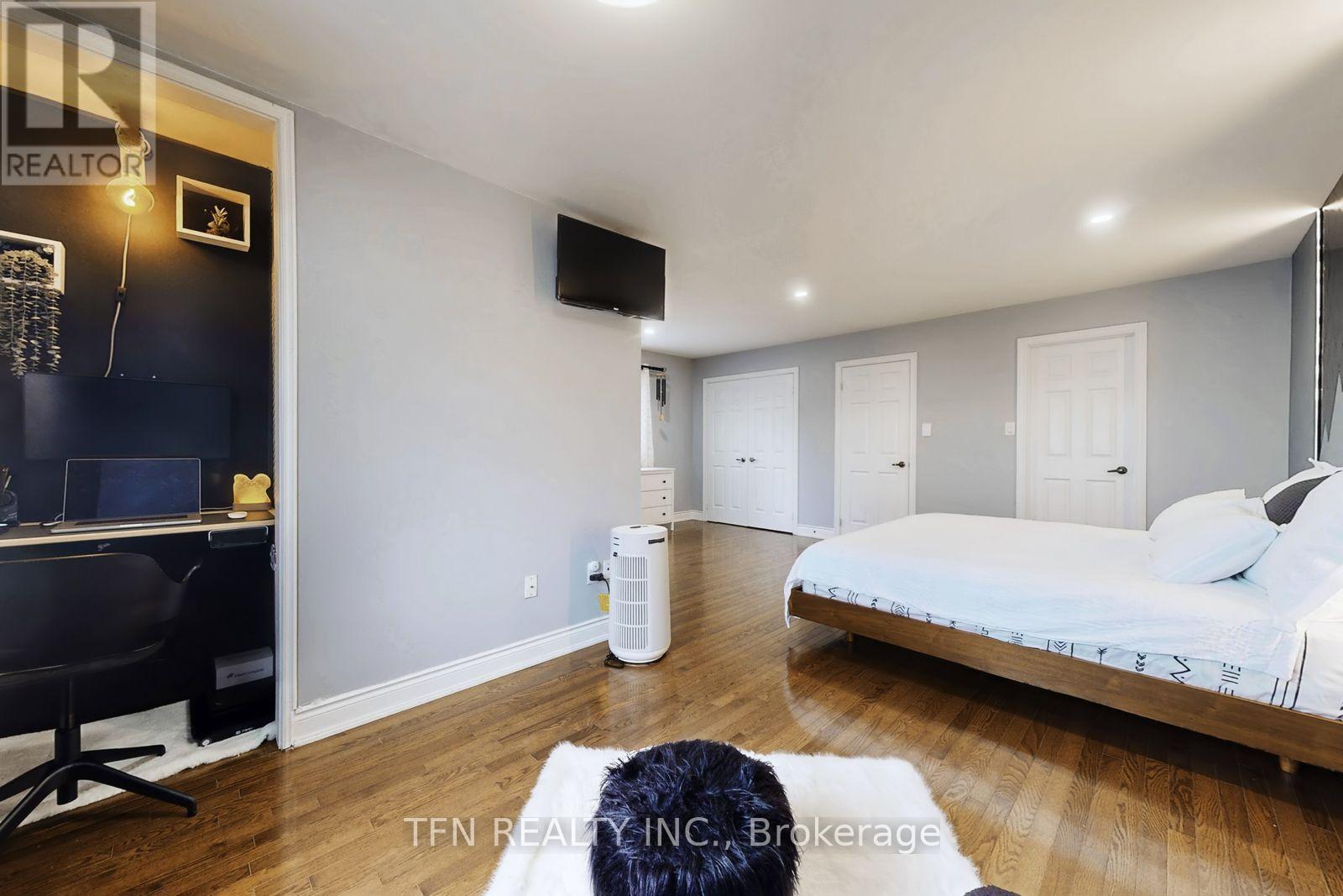 727 Vellore Park Avenue, Vaughan, Ontario  L4H 0K6 - Photo 18 - N12578244