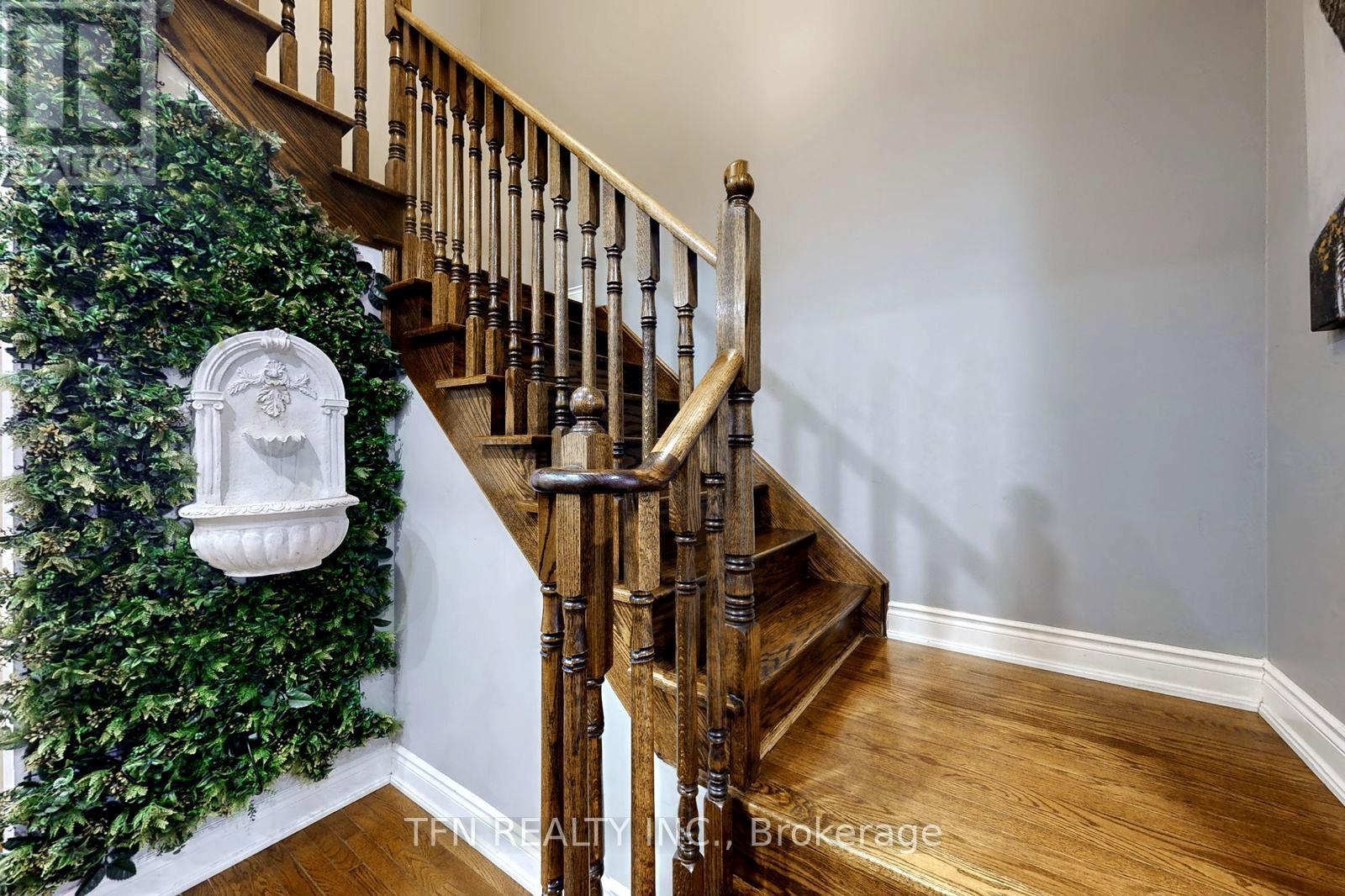 727 Vellore Park Avenue, Vaughan, Ontario  L4H 0K6 - Photo 26 - N12578244