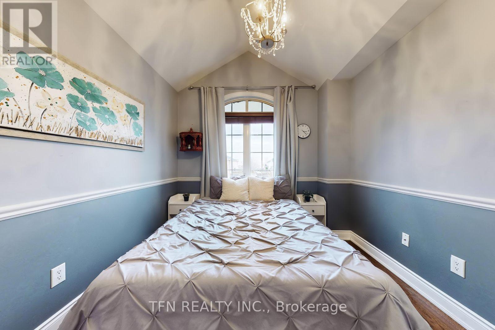 727 Vellore Park Avenue, Vaughan, Ontario  L4H 0K6 - Photo 29 - N12578244