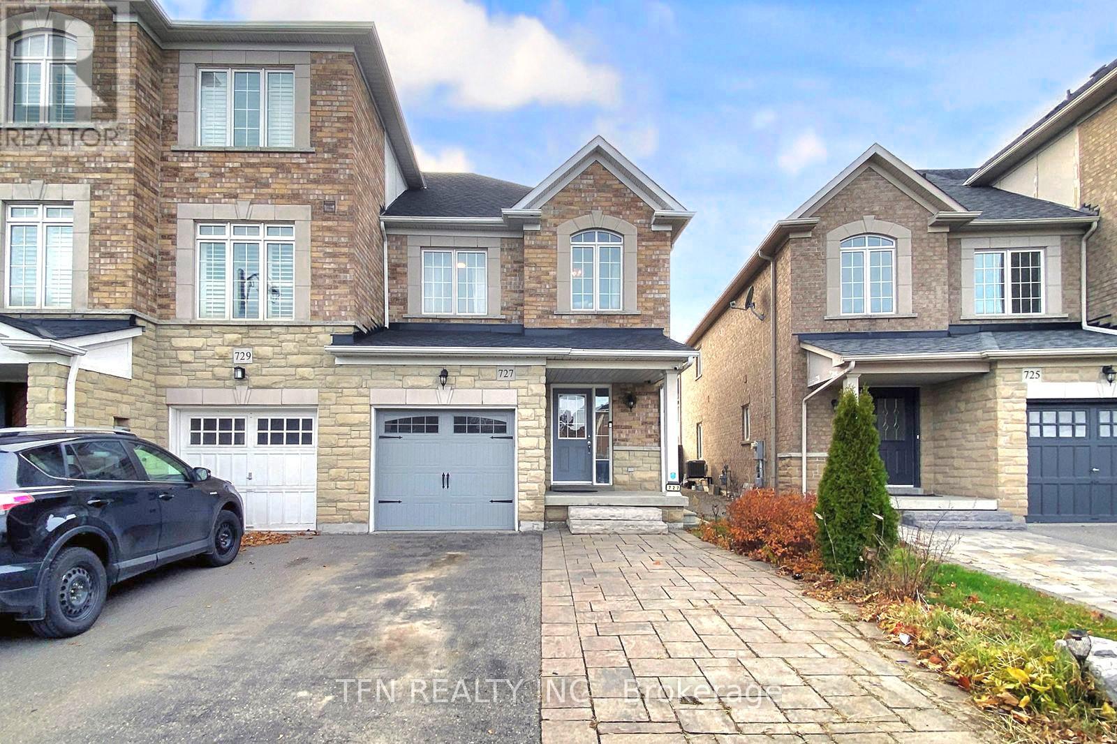 727 Vellore Park Avenue, Vaughan, Ontario  L4H 0K6 - Photo 3 - N12578244