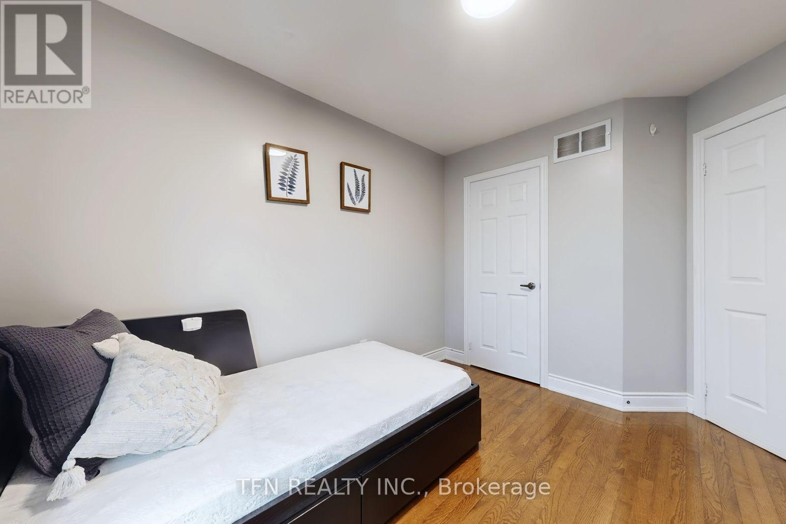 727 Vellore Park Avenue, Vaughan, Ontario  L4H 0K6 - Photo 30 - N12578244