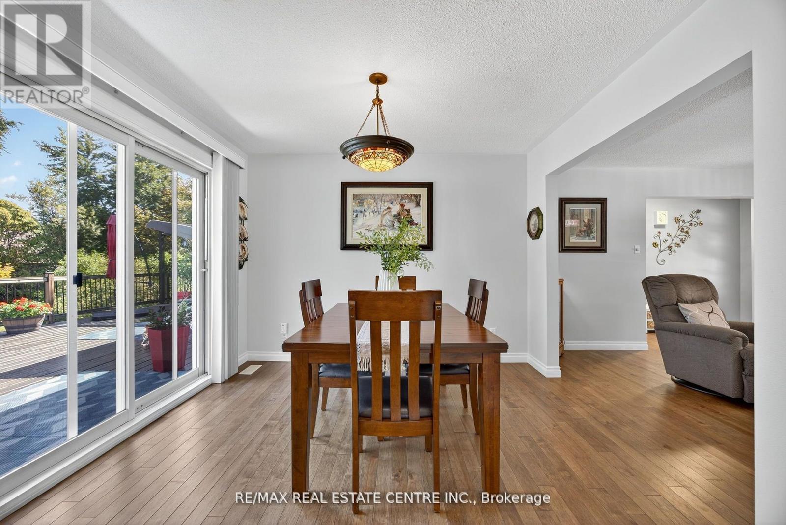 3047 Sandy Cove Drive, Innisfil, Ontario  L9S 2K1 - Photo 10 - N12578252