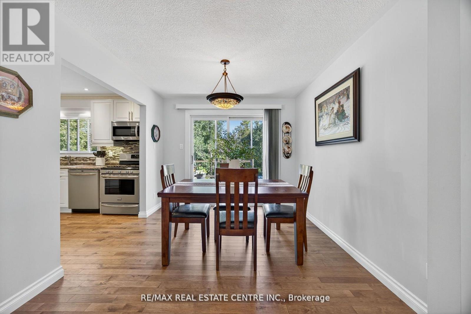 3047 Sandy Cove Drive, Innisfil, Ontario  L9S 2K1 - Photo 12 - N12578252