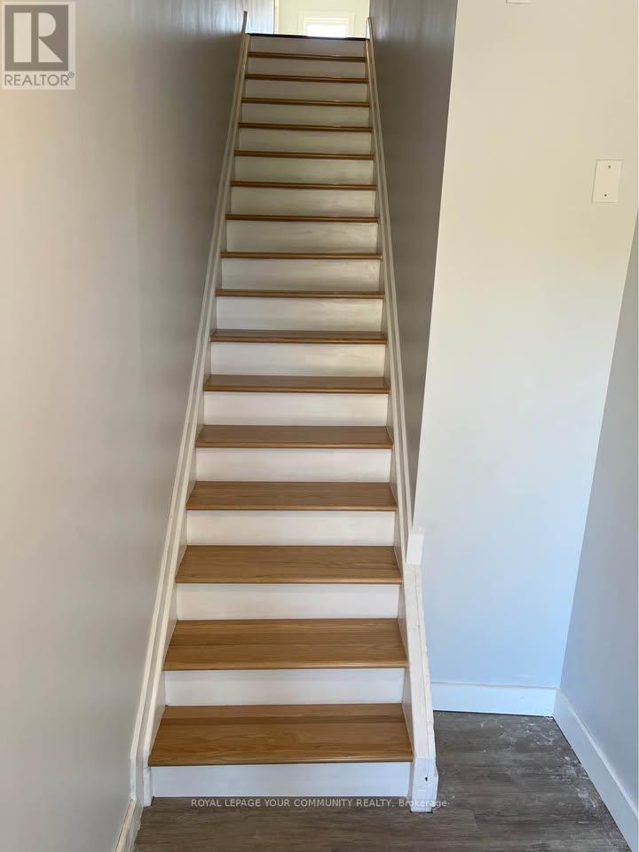 2nd Floor - 20497 Leslie Street, East Gwillimbury, Ontario  L0G 0A5 - Photo 10 - N12578386