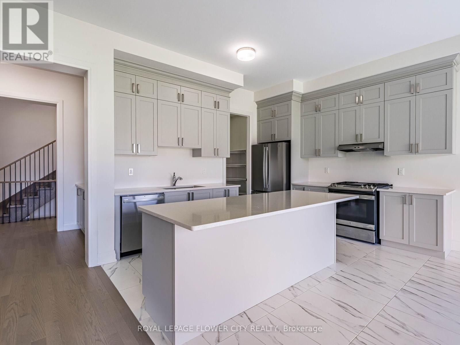 26 Hummingbird Grove, Adjala-Tosorontio (Colgan), Ontario  L0G 1W0 - Photo 14 - N12578408