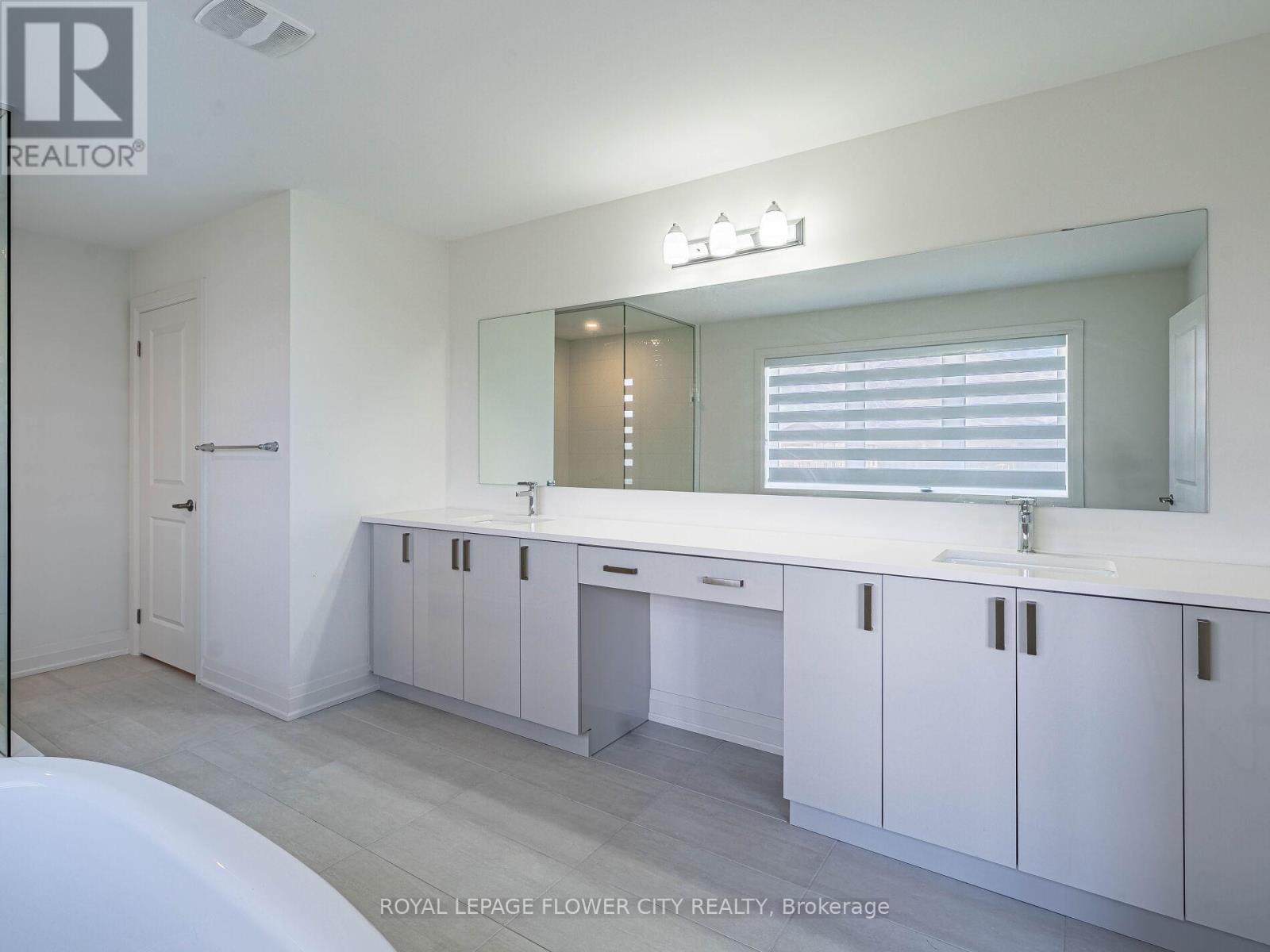 26 Hummingbird Grove, Adjala-Tosorontio (Colgan), Ontario  L0G 1W0 - Photo 32 - N12578408