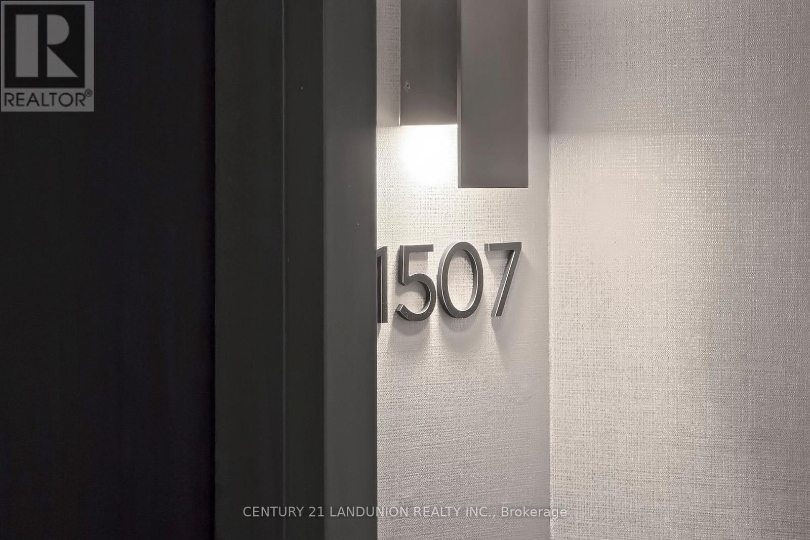 1507 - 8 Water Walk Drive, Markham, Ontario  L3R 6L4 - Photo 10 - N12578438