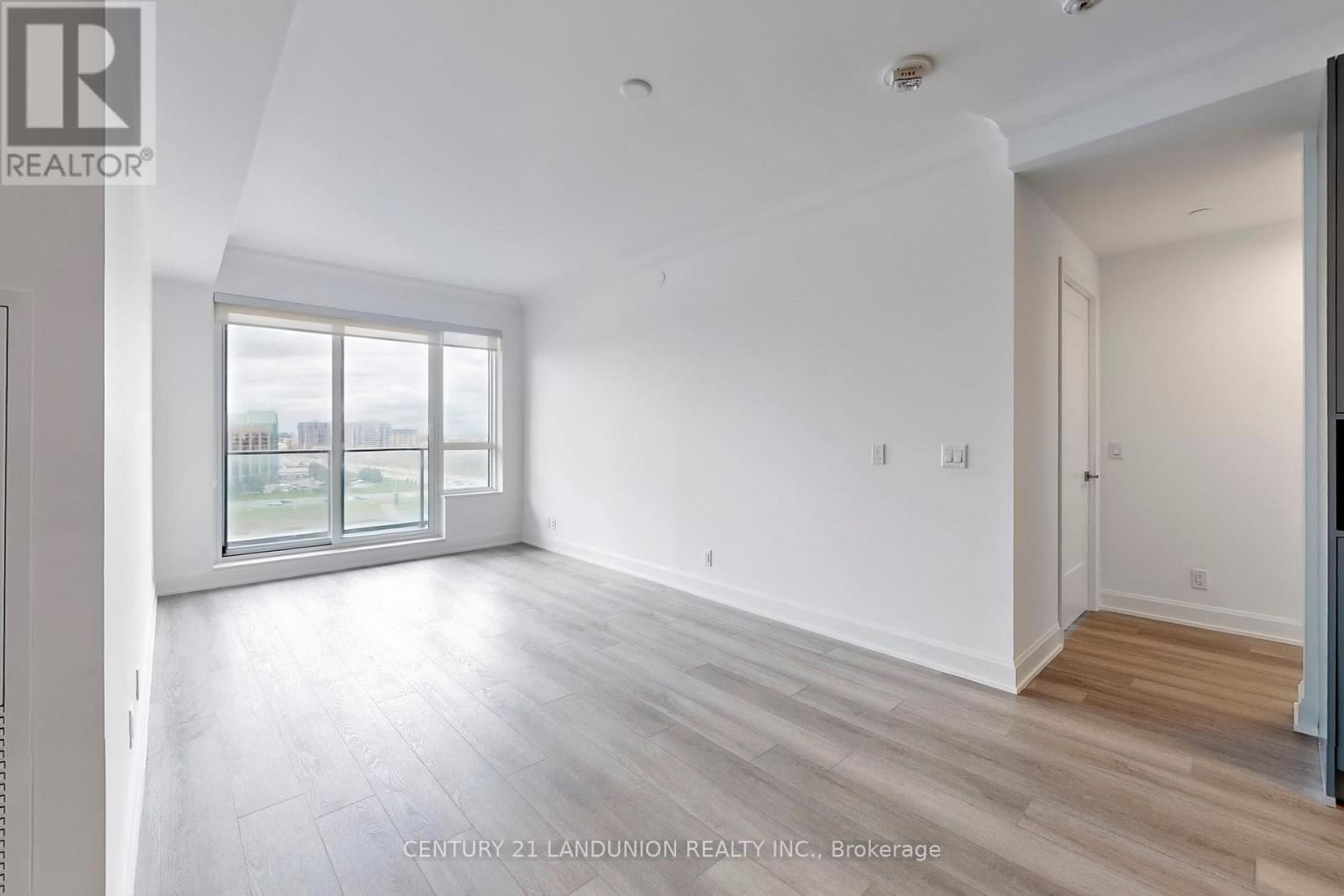 1507 - 8 Water Walk Drive, Markham, Ontario  L3R 6L4 - Photo 15 - N12578438