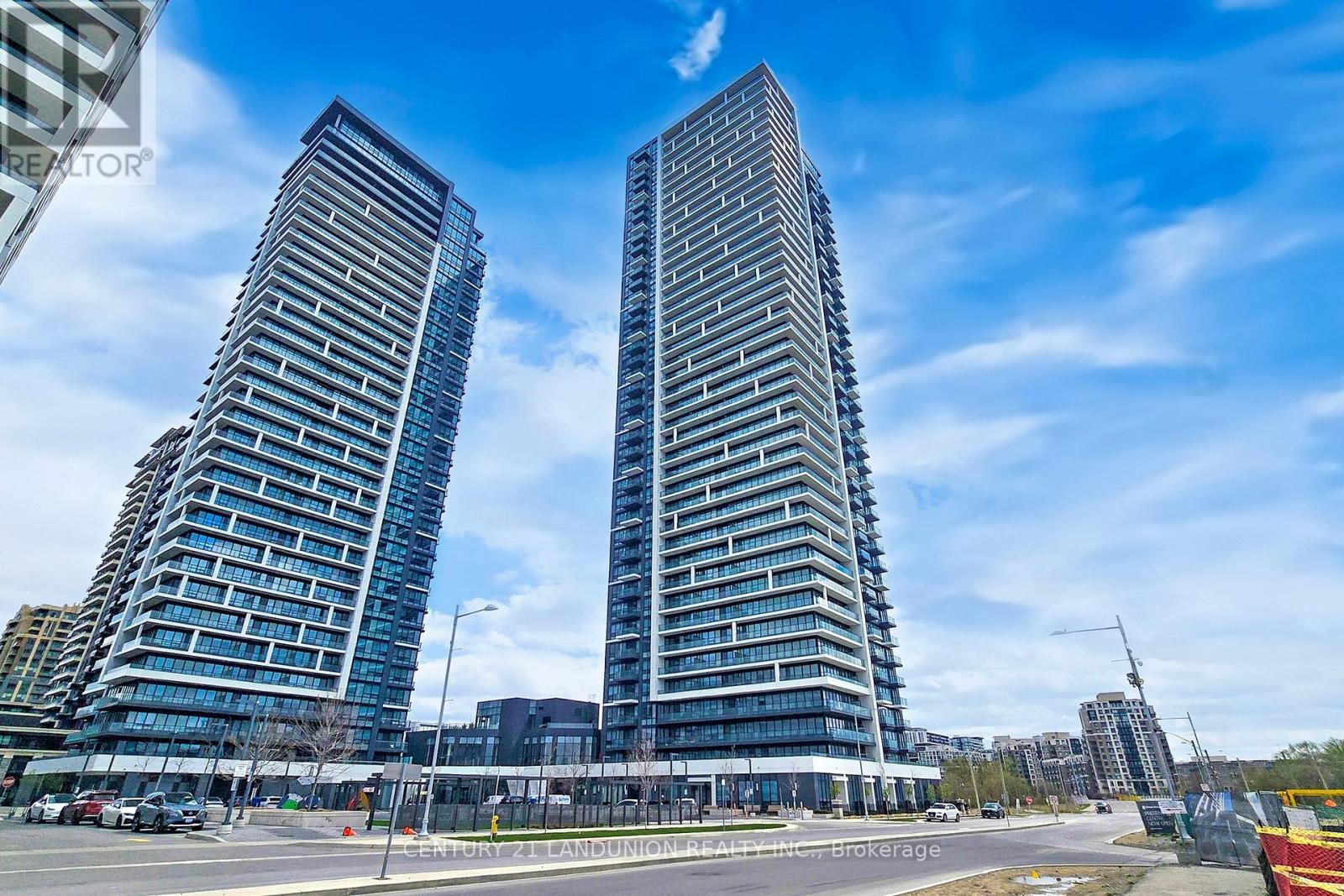 1507 - 8 Water Walk Drive, Markham, Ontario  L3R 6L4 - Photo 2 - N12578438