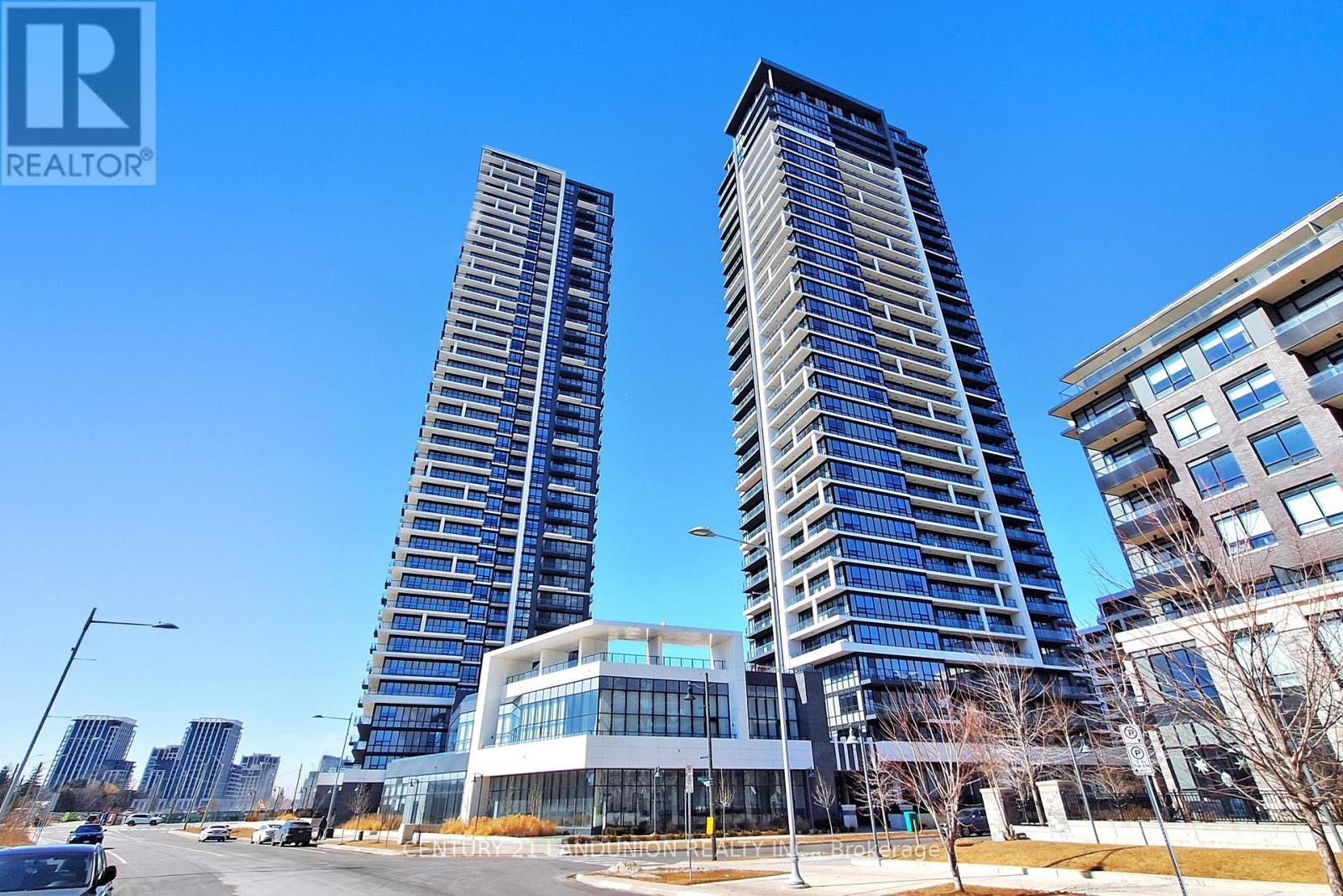 1507 - 8 Water Walk Drive, Markham, Ontario  L3R 6L4 - Photo 4 - N12578438