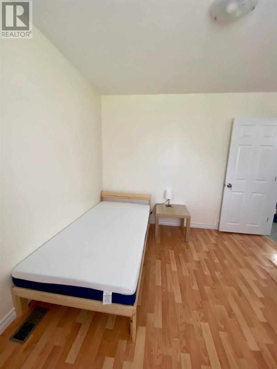 744 Pine St, Sault Ste. Marie, Ontario  P6B 3G1 - Photo 13 - SM253133