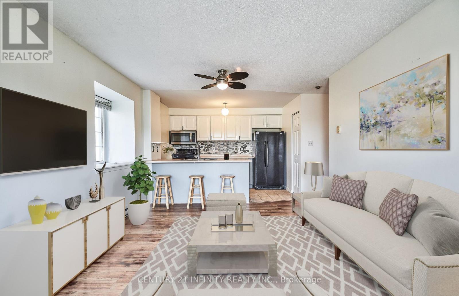 306 - 91 Aspen Springs Drive, Clarington, Ontario  L1C 5J9 - Photo 3 - E12578504