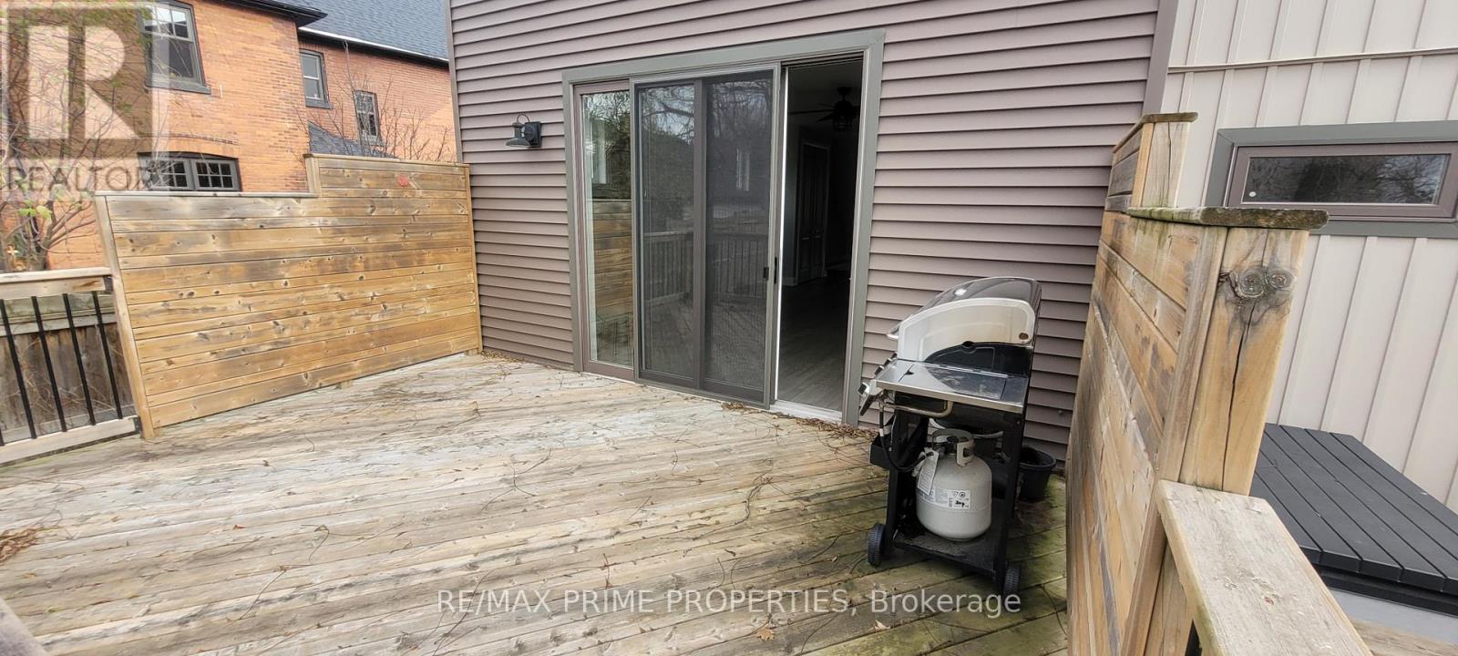 Upper - 88 Clapperton Street, Barrie (Codrington), Ontario  L4M 3G2 - Photo 16 - S12578264