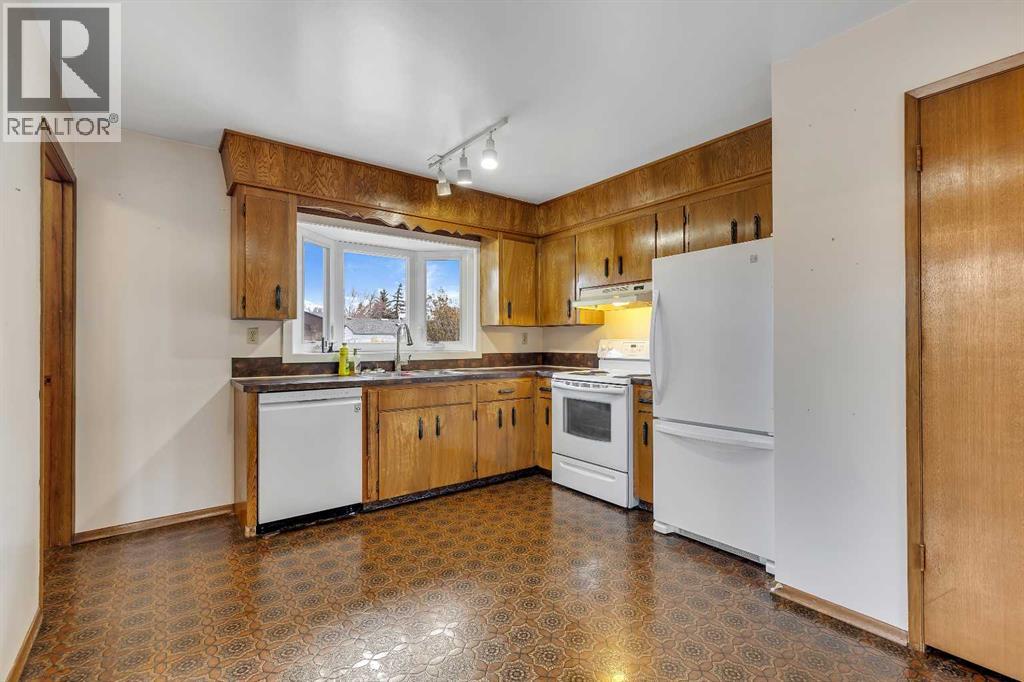 4632 26 Avenue Ne, Calgary, Alberta  T1Y 2R8 - Photo 9 - A2267557