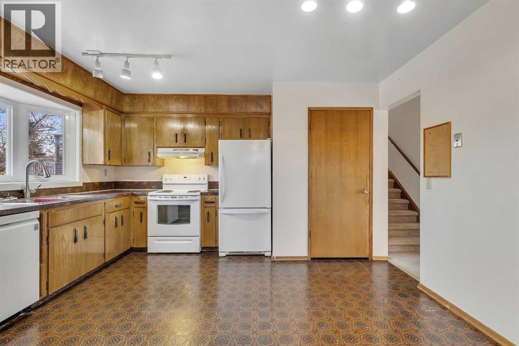 4632 26 Avenue Ne, Calgary, Alberta  T1Y 2R8 - Photo 8 - A2267557