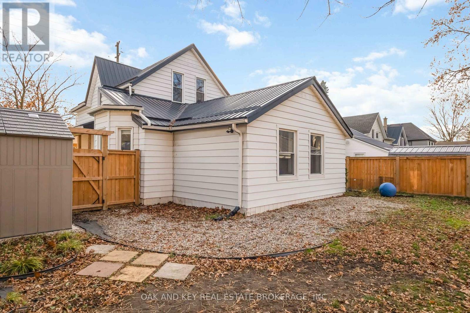 181 Wellington Street, St. Thomas, Ontario  N5R 2S3 - Photo 47 - X12578502