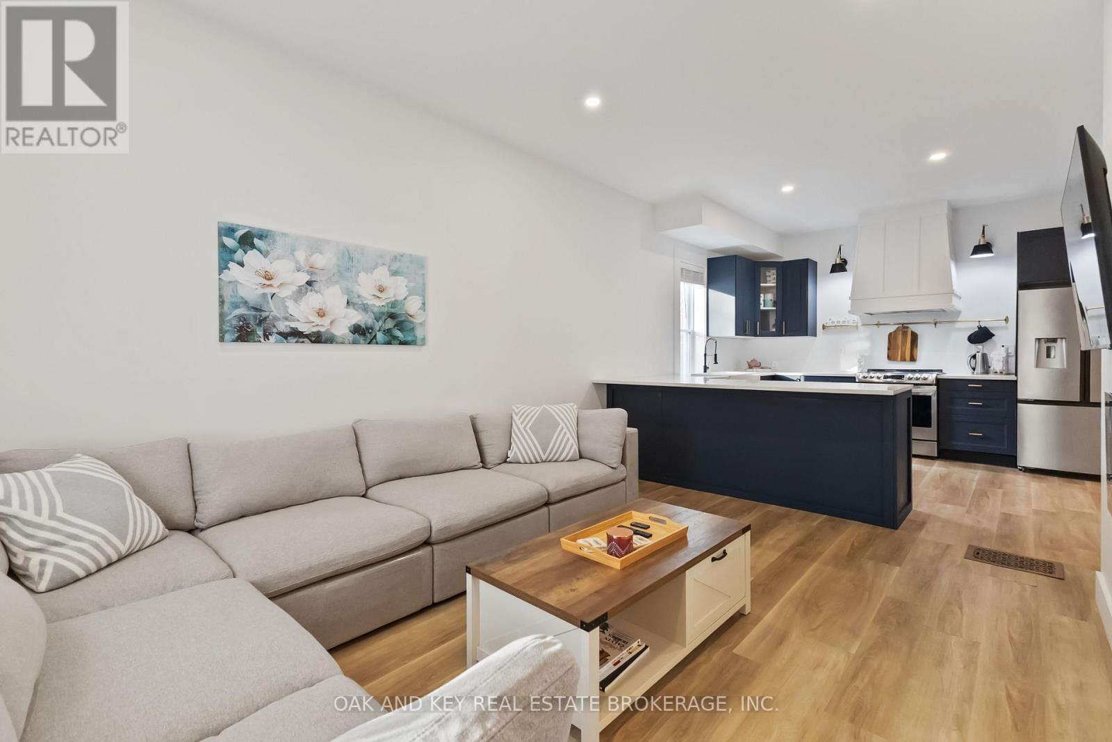 181 Wellington Street, St. Thomas, Ontario  N5R 2S3 - Photo 8 - X12578502