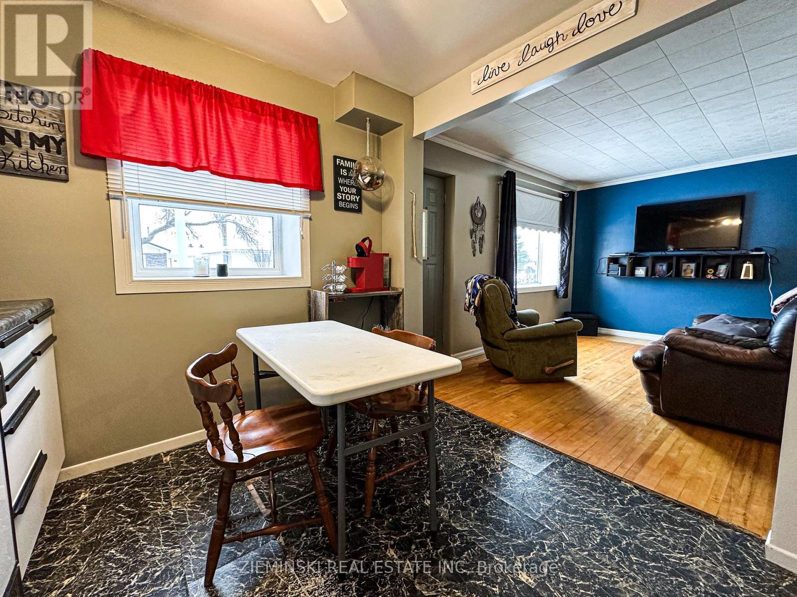 618 Montrock Street, Iroquois Falls, Ontario  P0K 1E0 - Photo 3 - T12578448