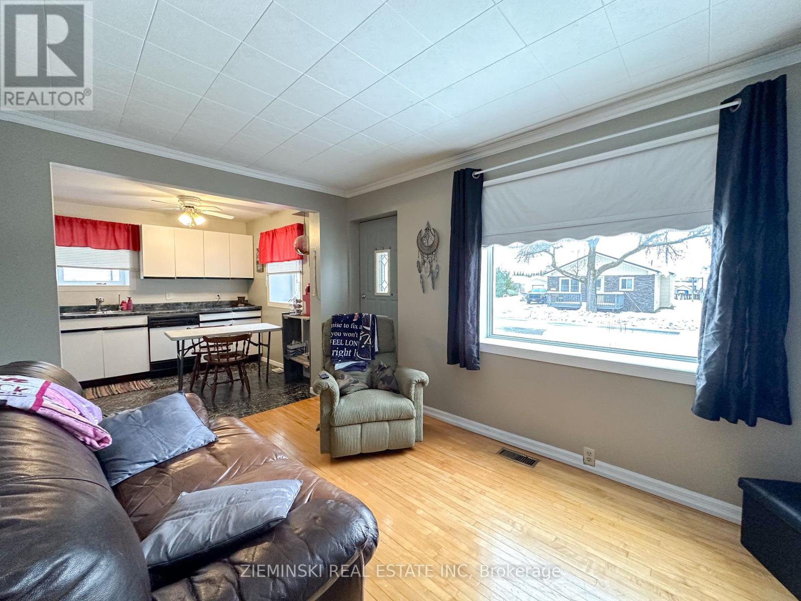 618 Montrock Street, Iroquois Falls, Ontario  P0K 1E0 - Photo 4 - T12578448