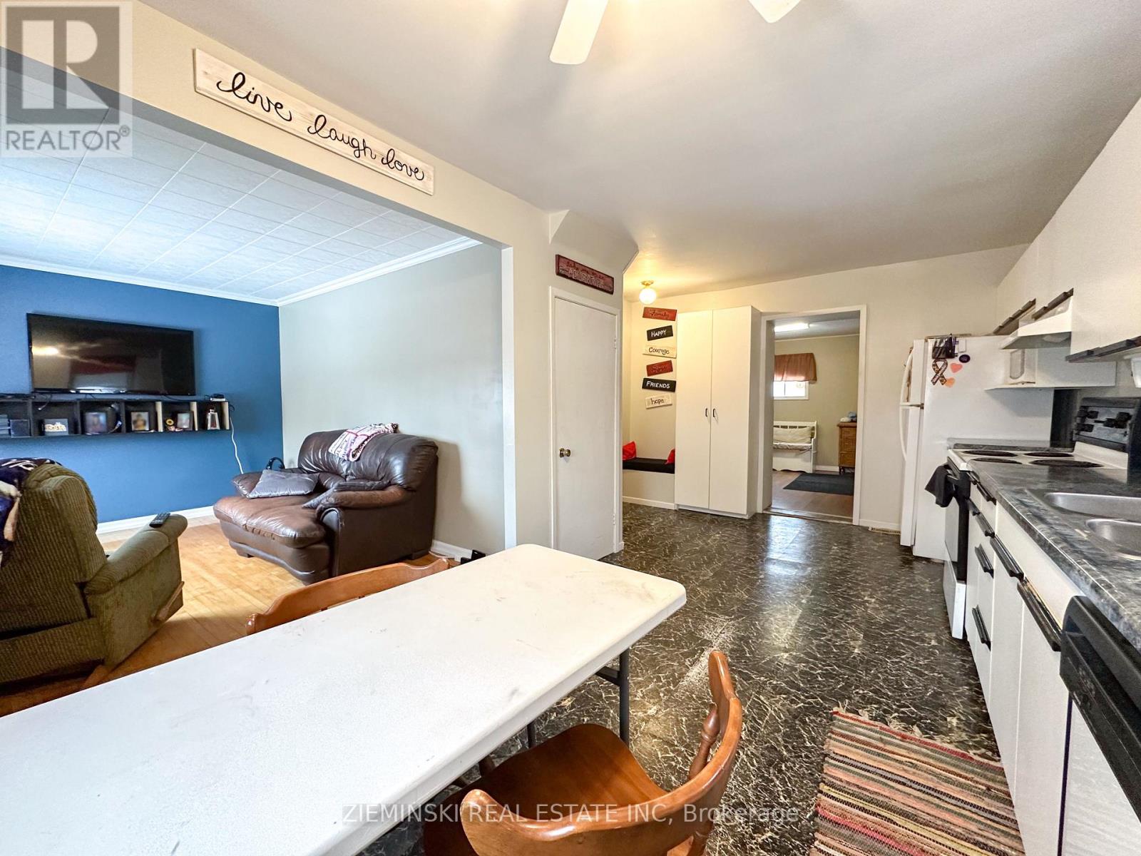 618 Montrock Street, Iroquois Falls, Ontario  P0K 1E0 - Photo 6 - T12578448