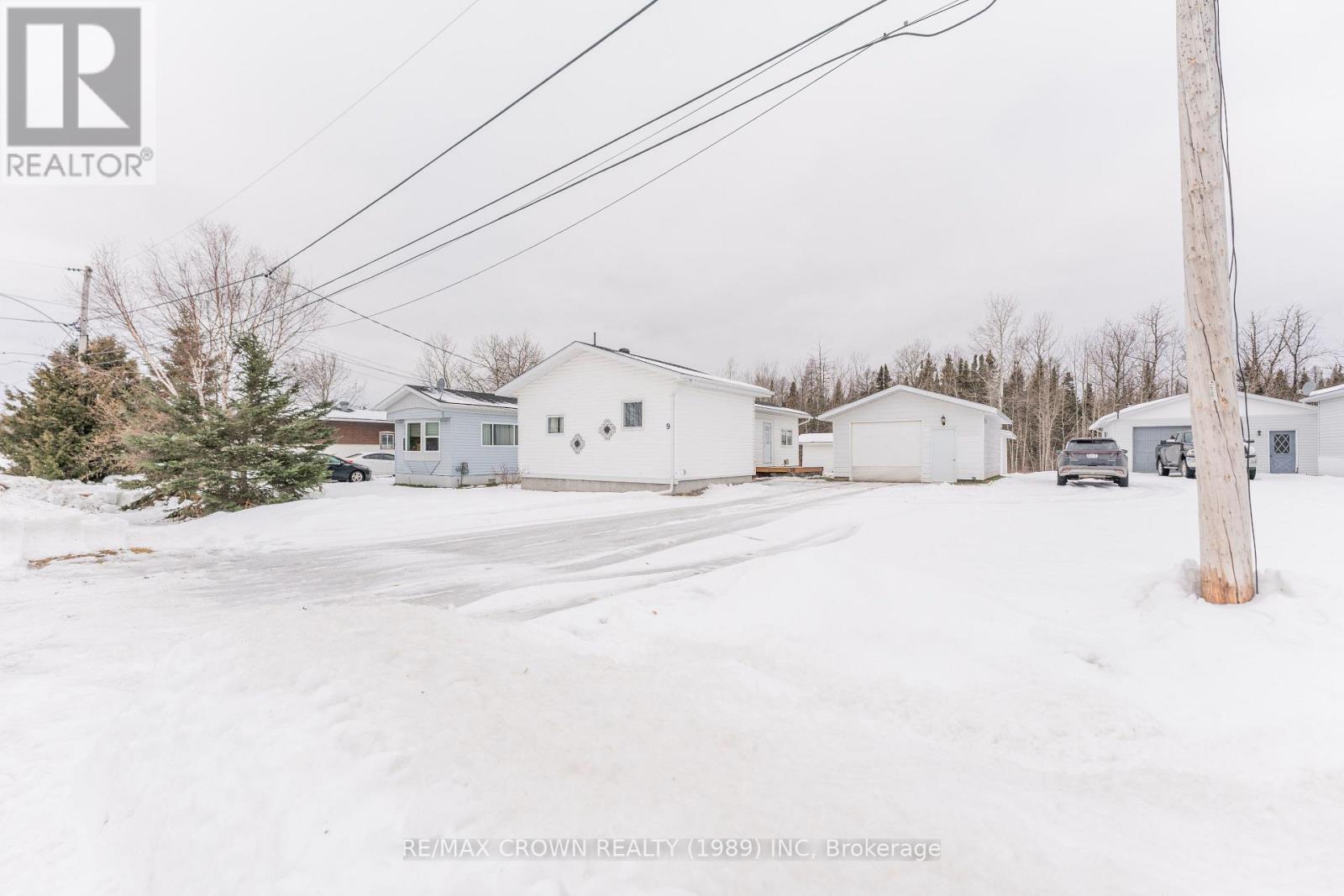 Val Rita - 9 Du Parc Avenue, Kapuskasing, Ontario  P0L 2G0 - Photo 1 - T12578542