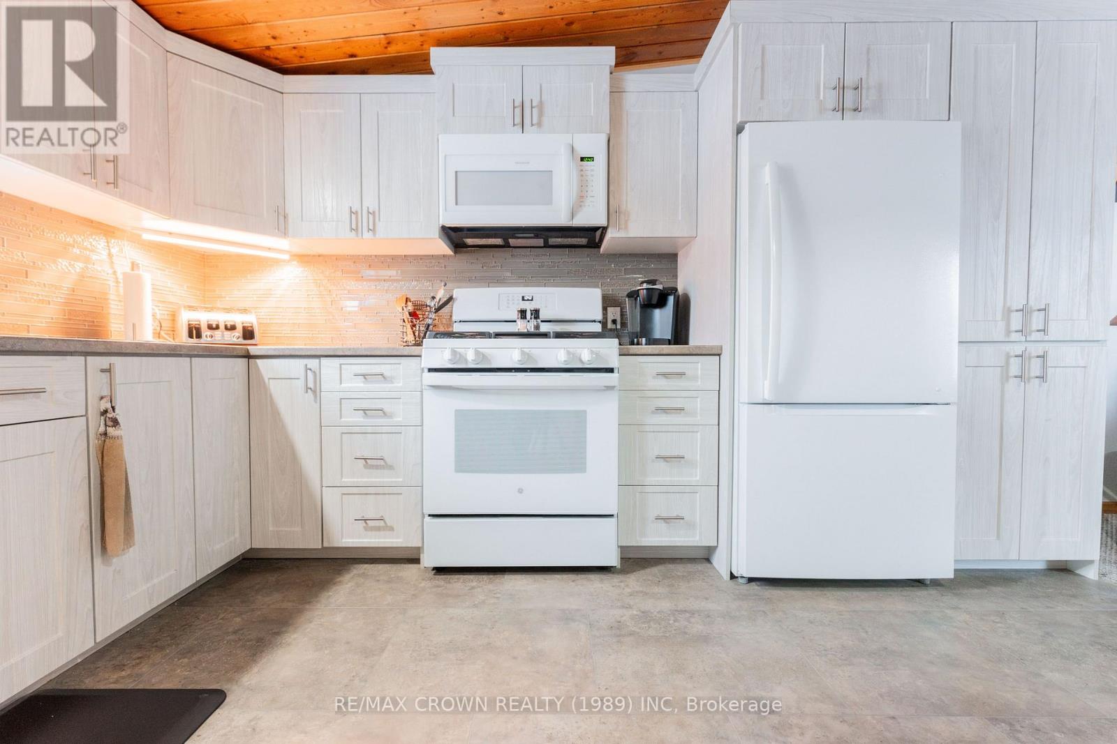 Val Rita - 9 Du Parc Avenue, Kapuskasing, Ontario  P0L 2G0 - Photo 9 - T12578542