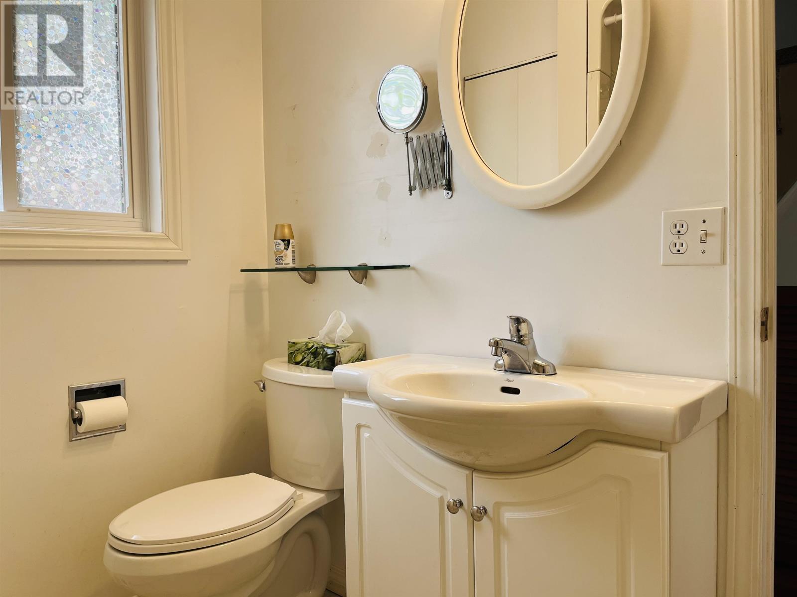 215 Matheson St N, Kenora, Ontario  P9N 3G5 - Photo 20 - TB252863