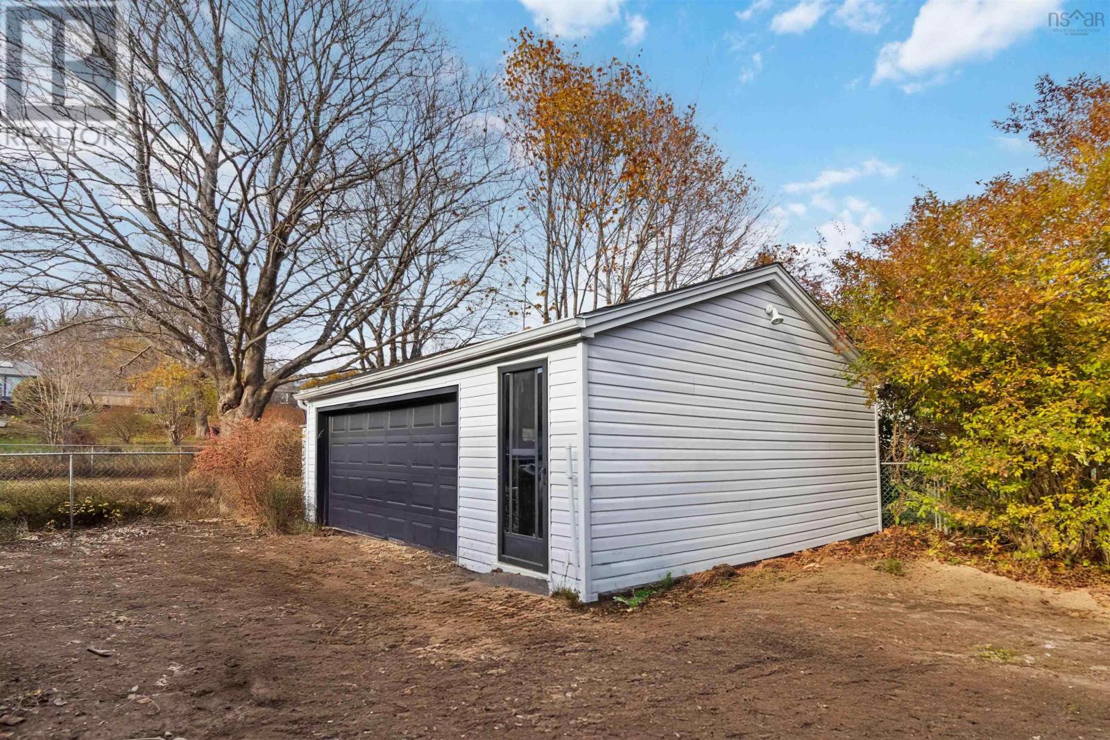 2795 Joseph Howe Drive, Halifax, Nova Scotia  B3L 4G8 - Photo 41 - 202528566