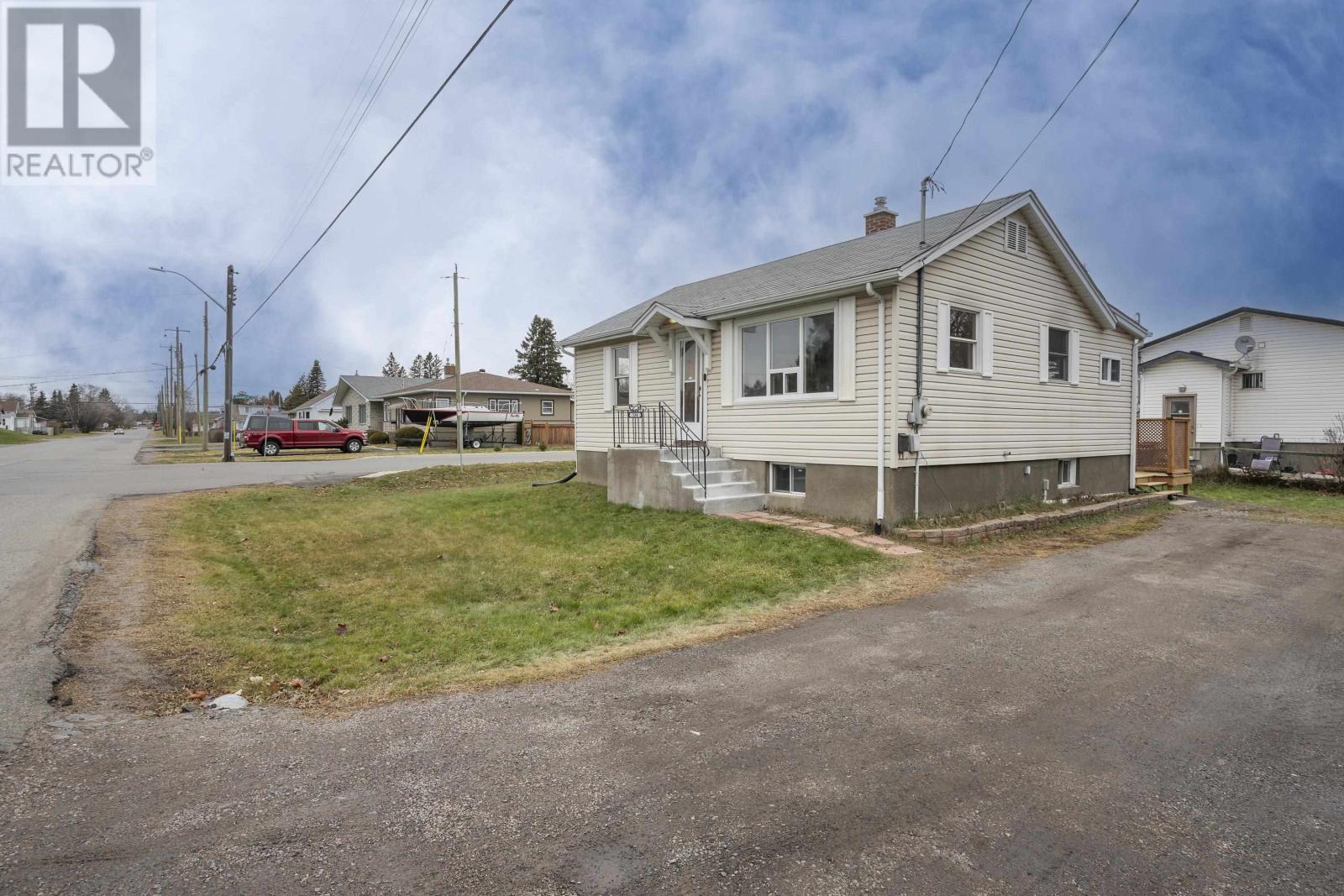 534 Dawson St., Thunder Bay, Ontario  P7A 3W2 - Photo 36 - TB253557