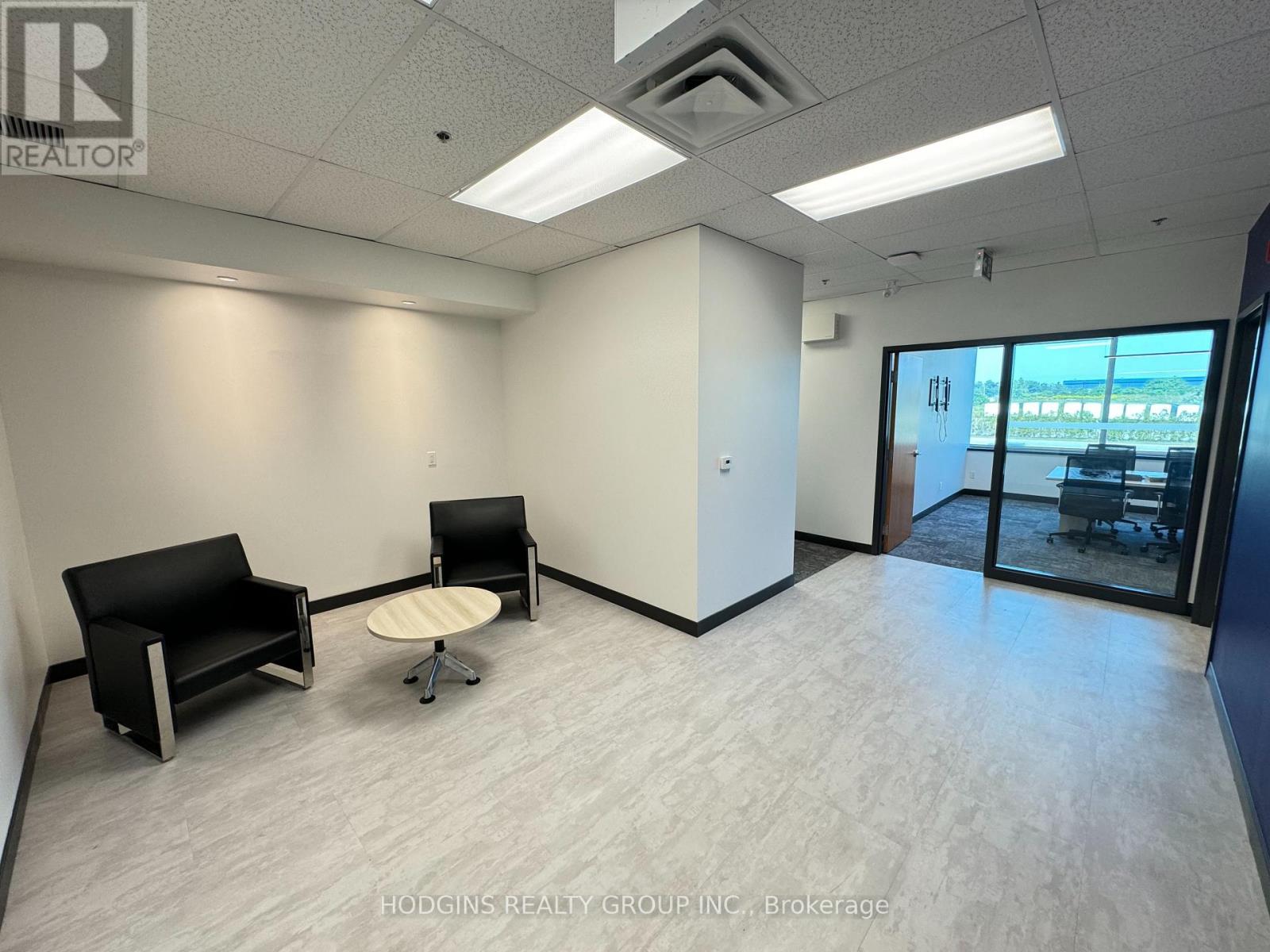 202 - 4475 North Service Road, Burlington, Ontario  L7L 4X7 - Photo 7 - W12578254