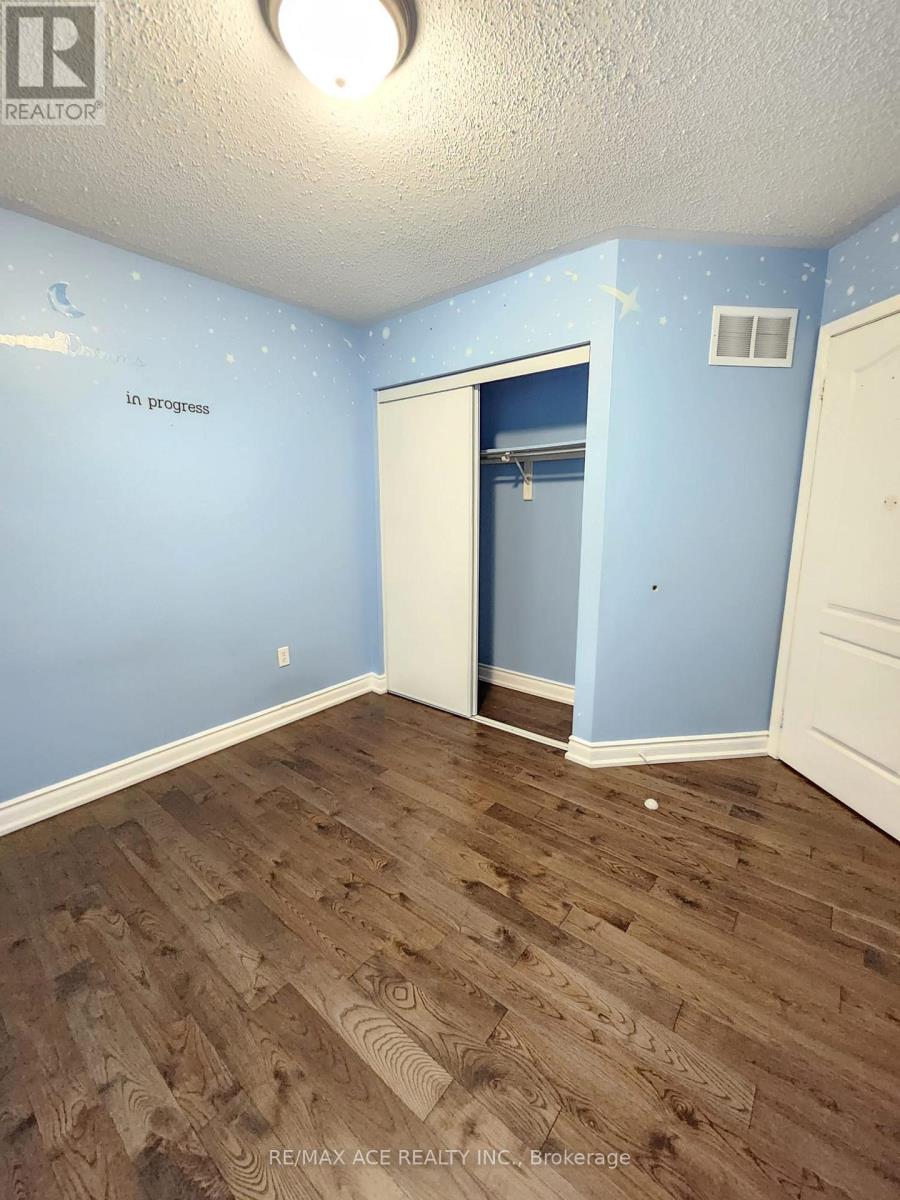 32 Keats Terrace, Brampton, Ontario  L7A 3N1 - Photo 18 - W12578270