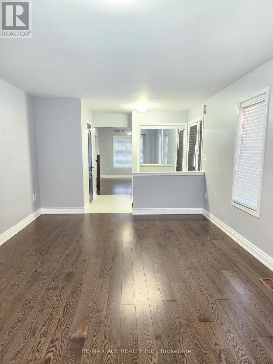 32 Keats Terrace, Brampton, Ontario  L7A 3N1 - Photo 4 - W12578270