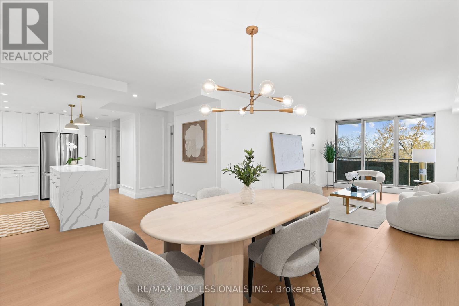 508 - 820 BURNHAMTHORPE ROAD, Toronto, Ontario